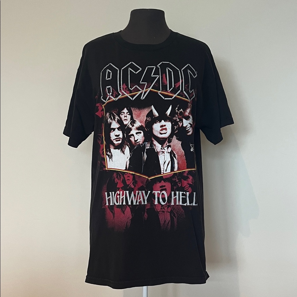 AC/DC Highway to Hell band tee